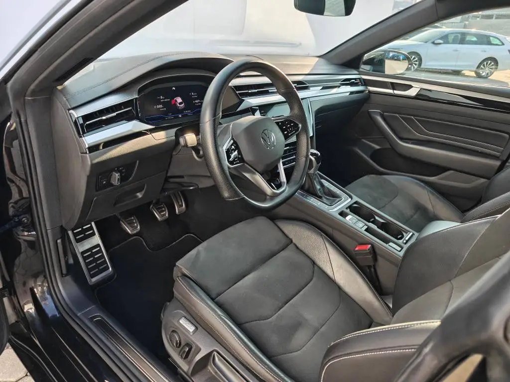 Volkswagen Arteon R-Line 6G 1,5TSI / 110kW