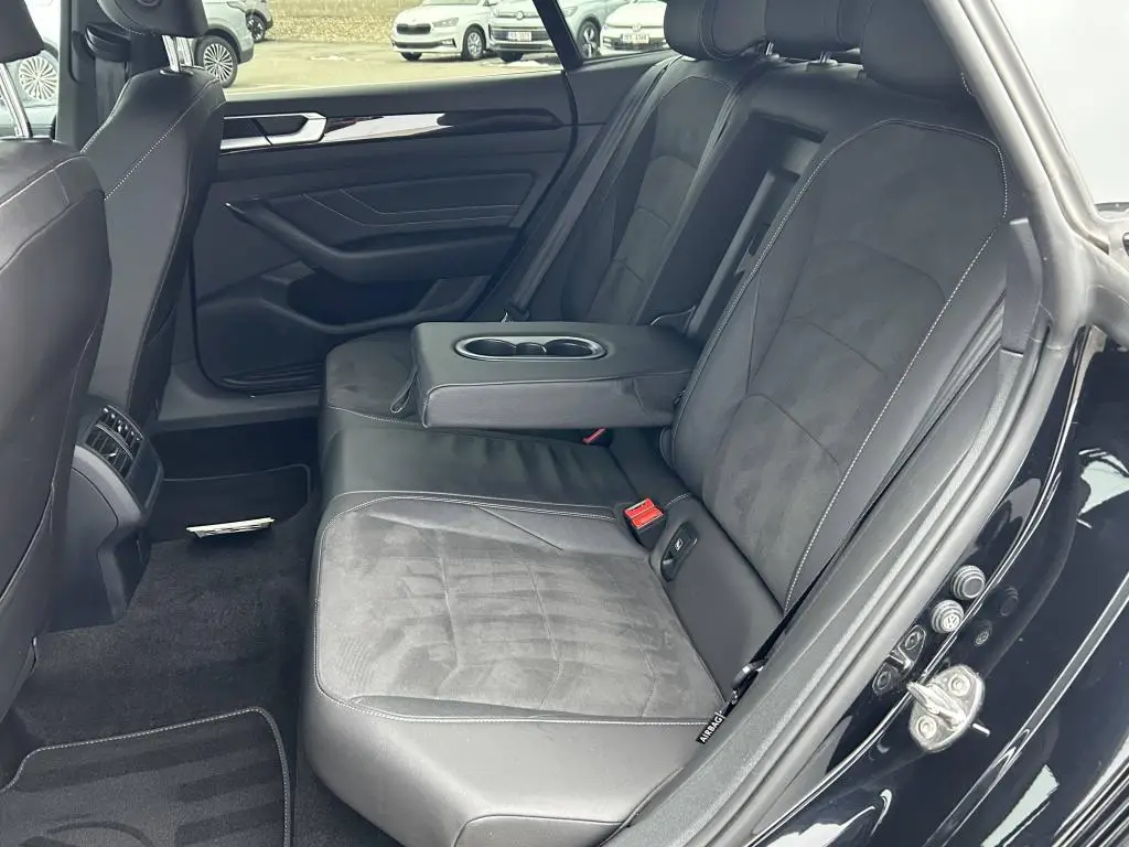 Volkswagen Arteon R-Line 6G 1,5TSI / 110kW