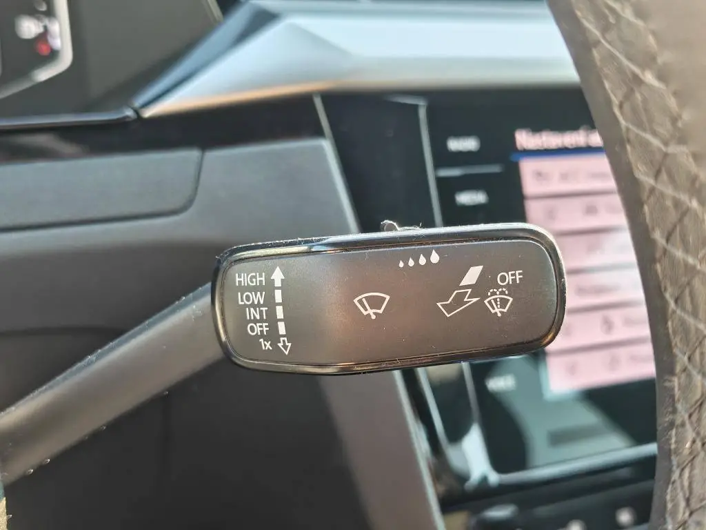 Volkswagen Arteon R-Line 6G 1,5TSI / 110kW