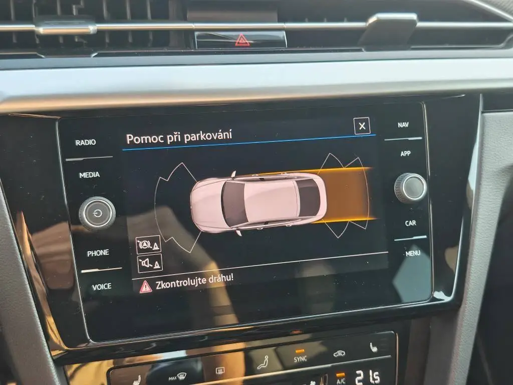 Volkswagen Arteon R-Line 6G 1,5TSI / 110kW