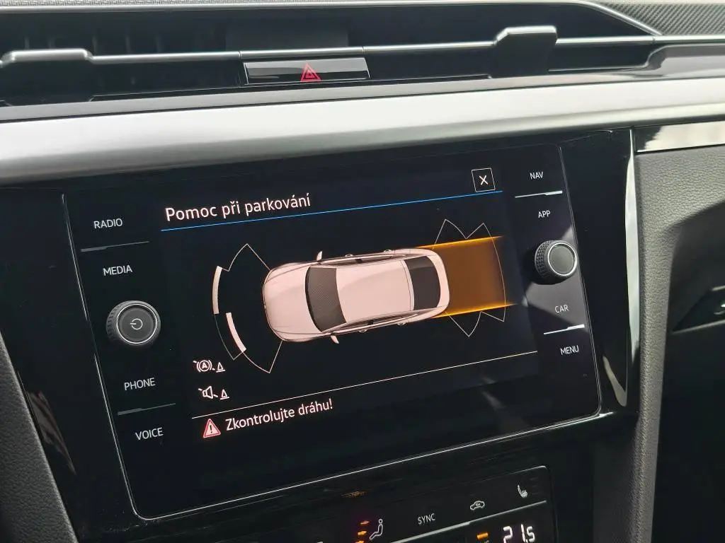 Volkswagen Arteon R-Line 6G 1,5TSI / 110kW