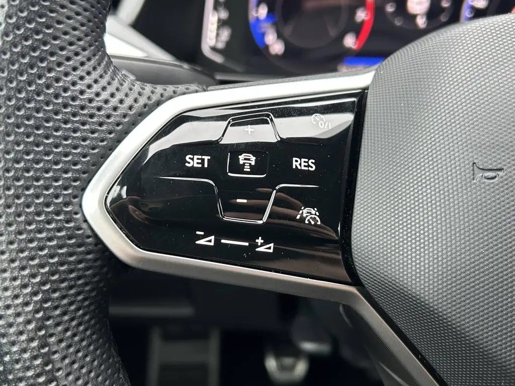 Volkswagen Arteon R-Line 6G 1,5TSI / 110kW