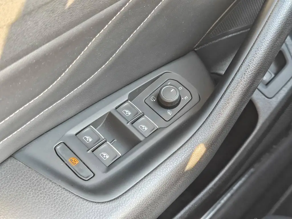 Volkswagen Arteon R-Line 6G 1,5TSI / 110kW