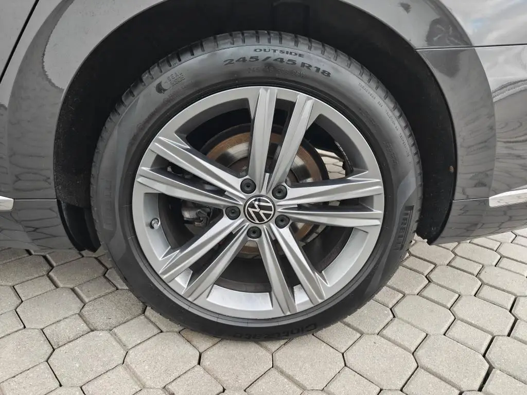 Volkswagen Arteon R-Line 6G 1,5TSI / 110kW