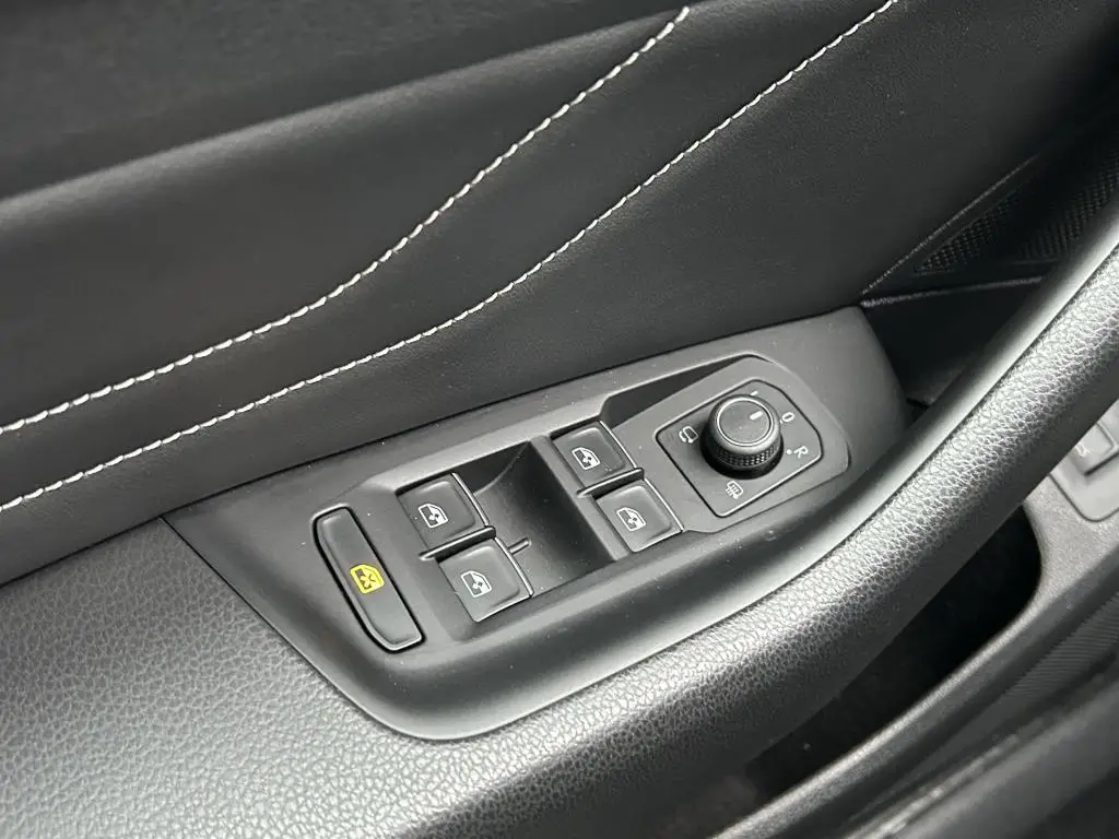 Volkswagen Arteon R-Line 6G 1,5TSI / 110kW