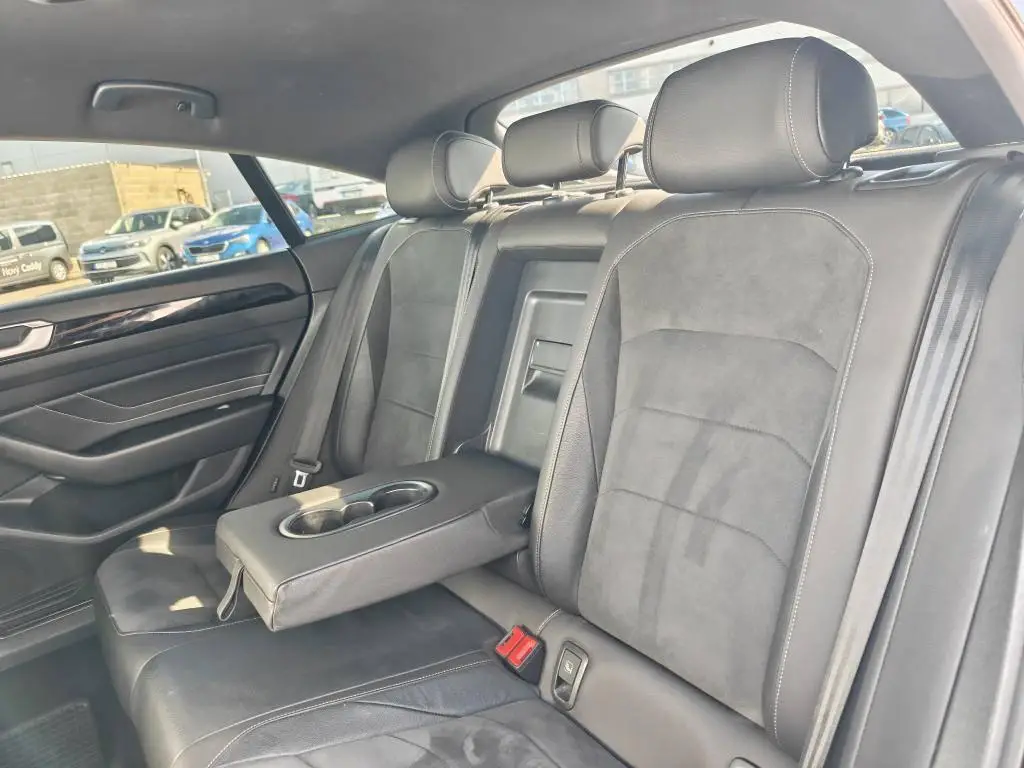 Volkswagen Arteon R-Line 6G 2,0TDI / 110kW