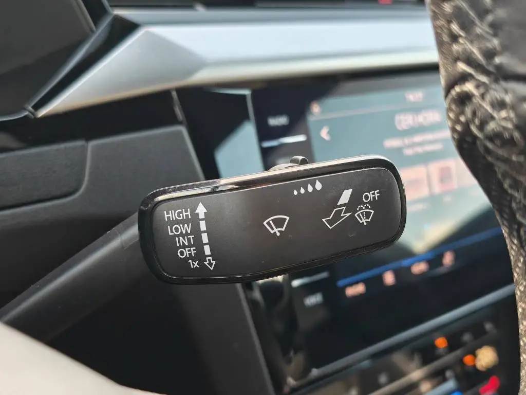 Volkswagen Arteon R-Line 6G 2,0TDI / 110kW