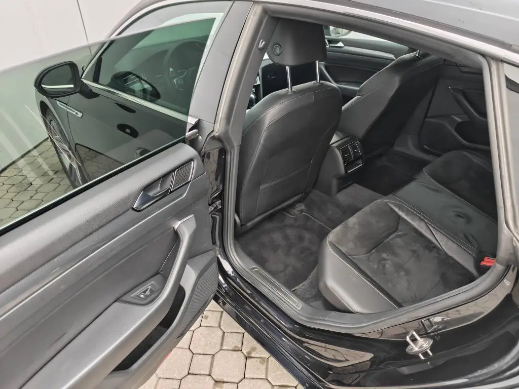 Volkswagen Arteon R-Line 7DSG 2,0TDI / 110kW