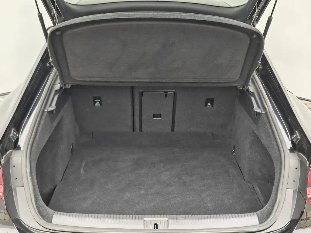 Volkswagen Arteon R-Line 7DSG 2,0TDI / 110kW