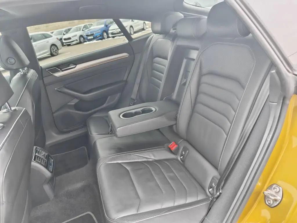 Volkswagen Arteon R-Line 7DSG 2,0TSI / 140kW