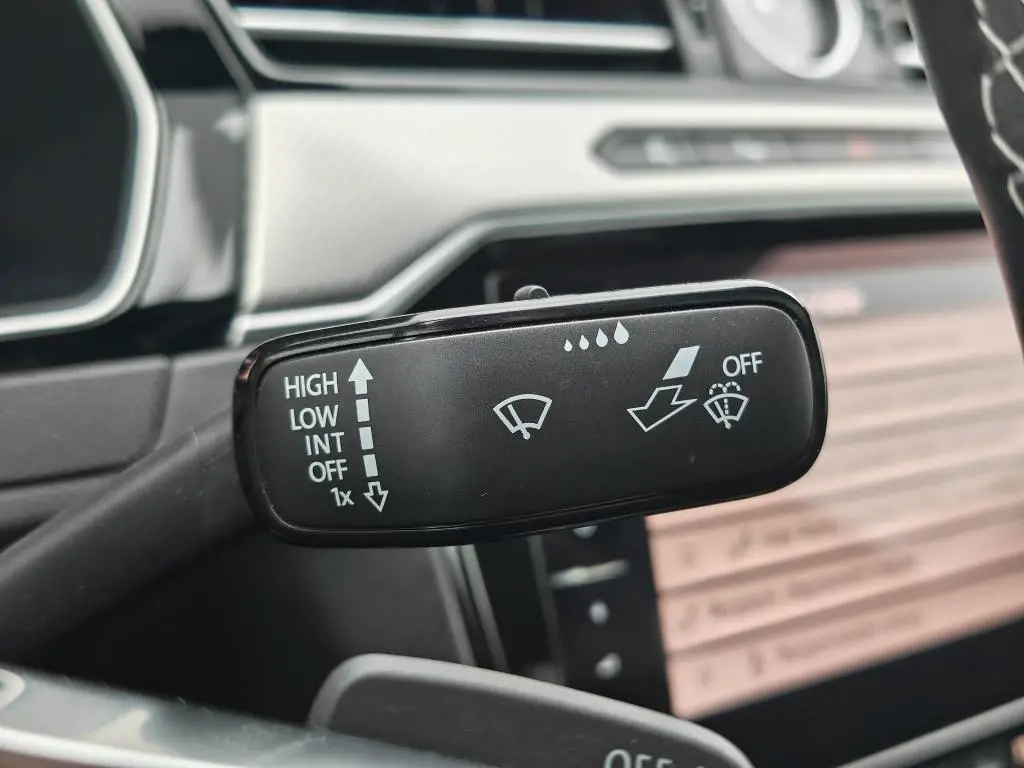 Volkswagen Arteon R-Line 7DSG 2,0TSI / 140kW