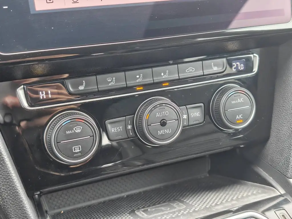 Volkswagen Arteon R-Line 7DSG 2,0TSI / 140kW