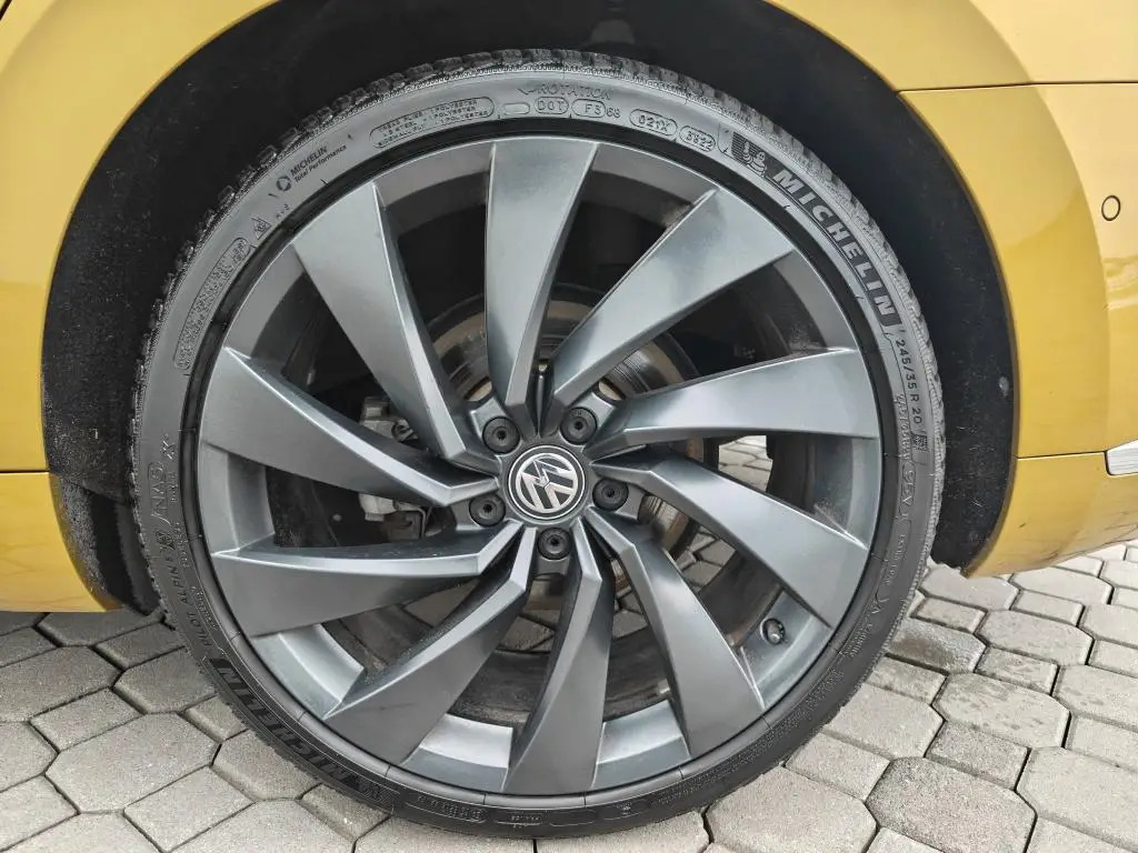 Volkswagen Arteon R-Line 7DSG 2,0TSI / 140kW