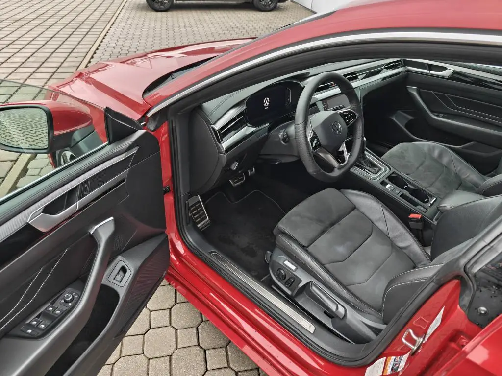 Volkswagen Arteon Shooting Brake R-line 7DSG 2,0TSI / 140kW