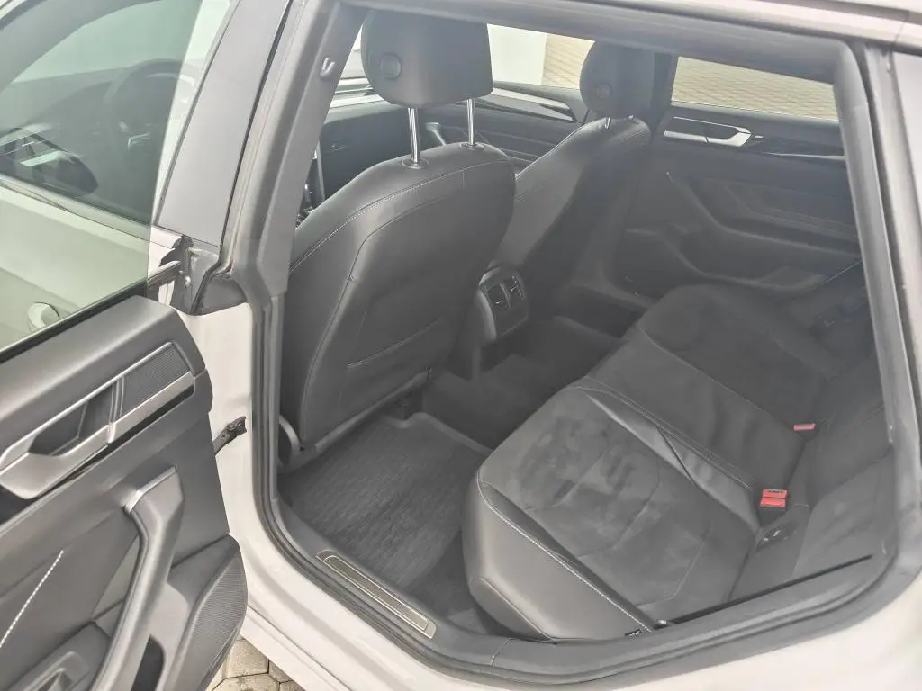 Volkswagen Arteon Shooting Brake R-line 7DSG 2,0TSI / 140kW