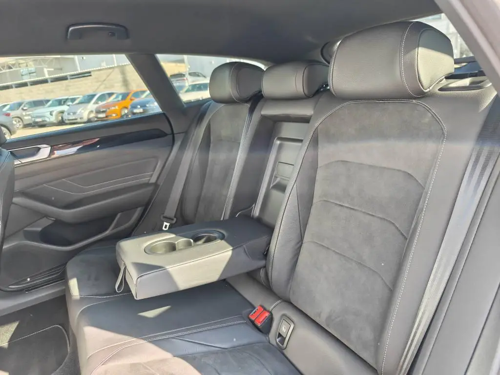 Volkswagen Arteon Shooting Brake R-line 7DSG 2,0TSI / 140kW