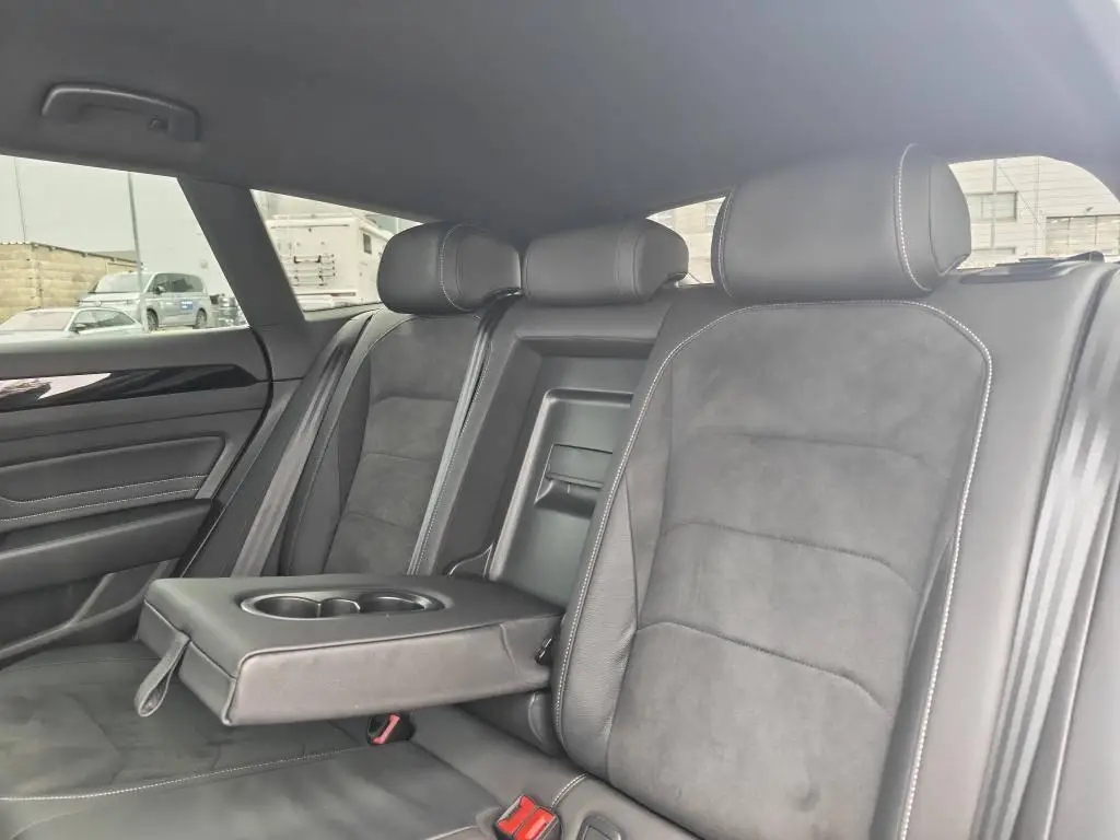 Volkswagen Arteon Shooting Brake R-line 7DSG 2,0TSI / 140kW