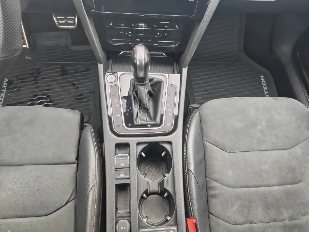 Volkswagen Arteon Shooting Brake R-line 7DSG 2,0TSI / 140kW