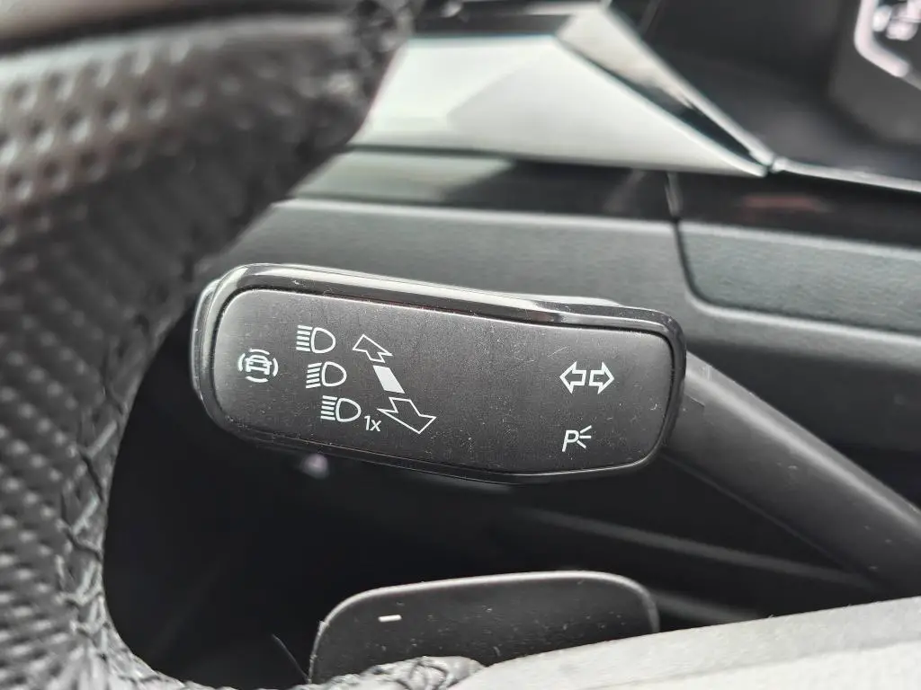 Volkswagen Arteon Shooting Brake R-line 7DSG 2,0TSI / 140kW