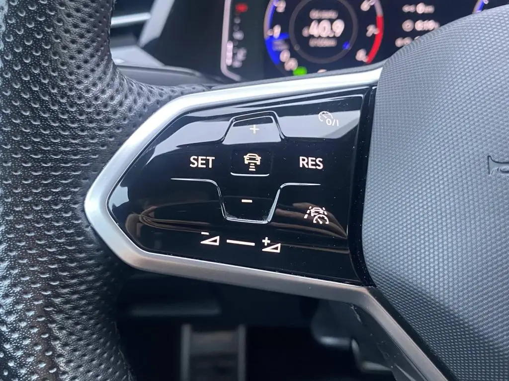 Volkswagen Arteon Shooting Brake R-line 7DSG 2,0TSI / 140kW