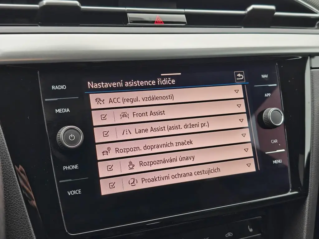 Volkswagen Arteon Shooting Brake R-line 7DSG 2,0TSI / 140kW