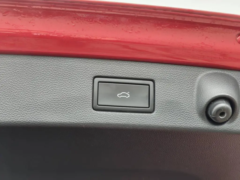 Volkswagen Arteon Shooting Brake R-line 7DSG 2,0TSI / 140kW