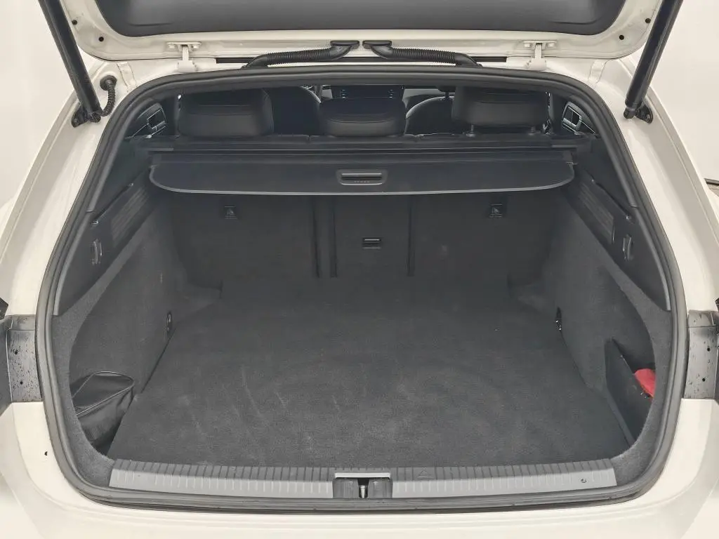 Volkswagen Arteon Shooting Brake R-line 7DSG 2,0TSI / 140kW