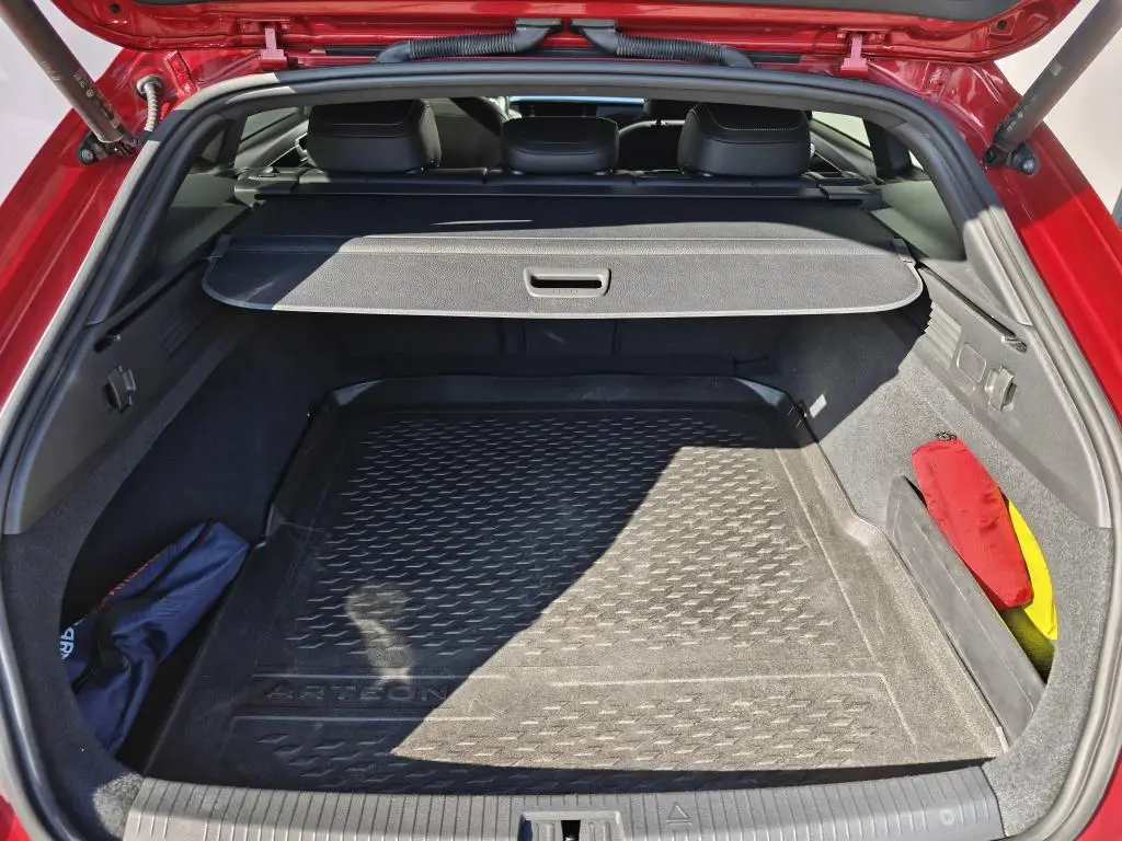 Volkswagen Arteon Shooting Brake R-line 7DSG 2,0TSI / 140kW