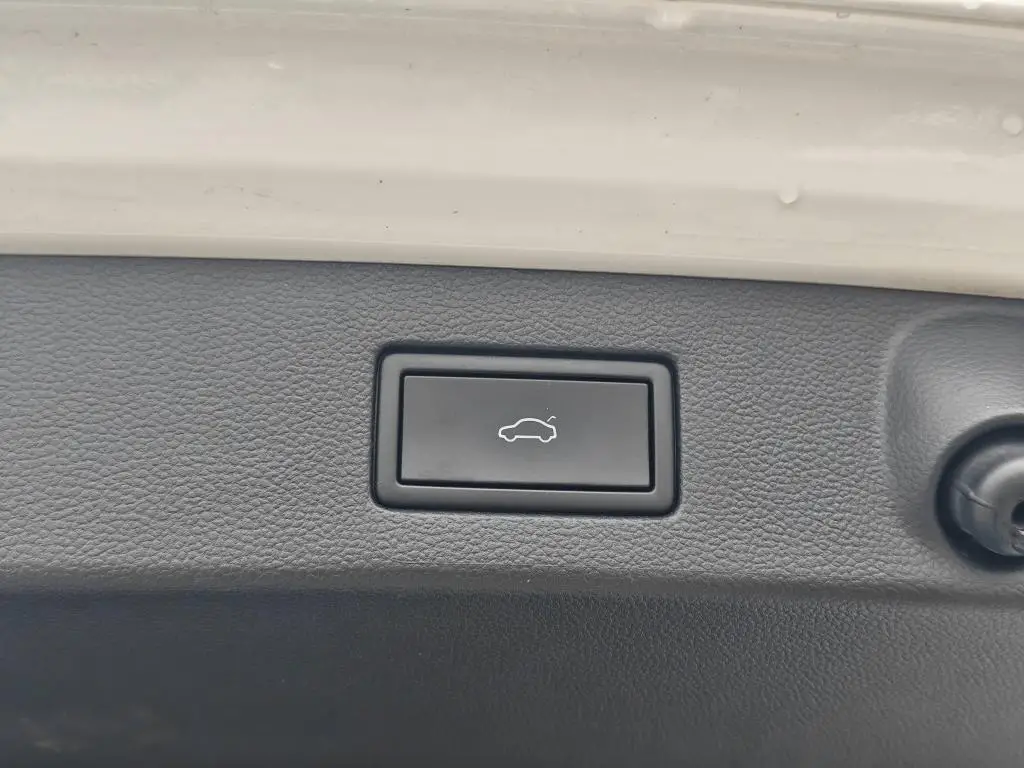 Volkswagen Arteon Shooting Brake R-line 7DSG 2,0TSI / 140kW