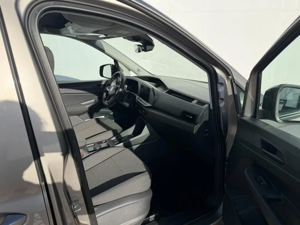 Volkswagen Caddy PHEV 19,7kWh DSG 1,5TSI / 110kW