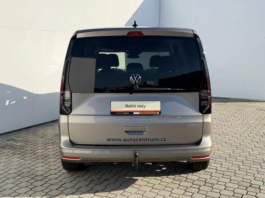 Volkswagen Caddy PHEV 19,7kWh DSG 1,5TSI / 110kW