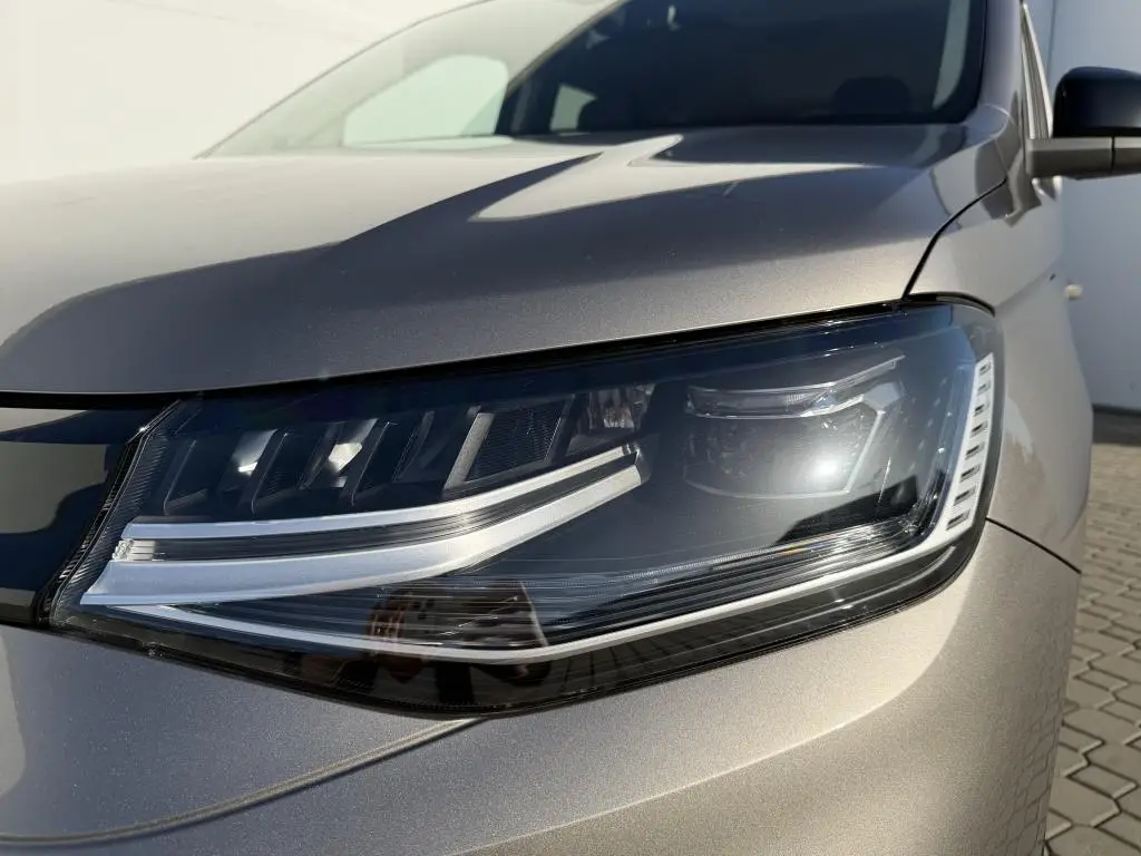 Volkswagen Caddy PHEV 19,7kWh DSG 1,5TSI / 110kW