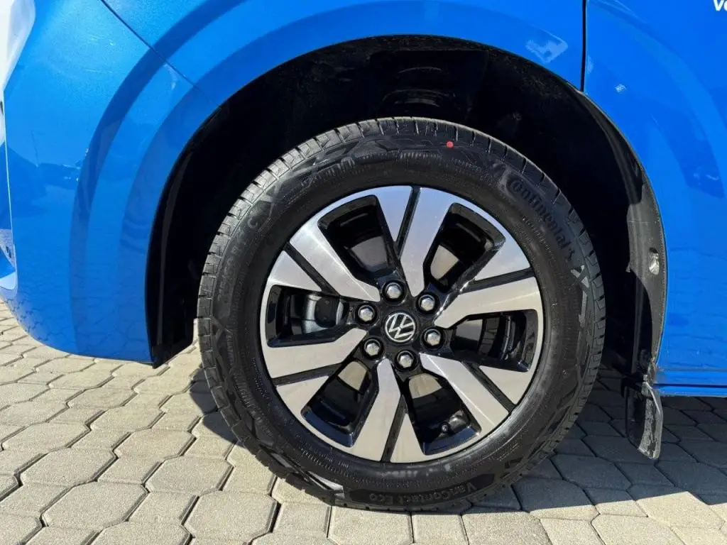 Volkswagen Caravelle 17kWh Life DR 2,5TSI / 171kW