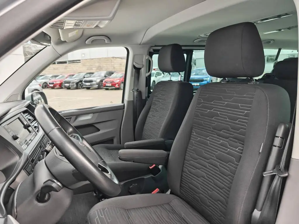 Volkswagen Caravelle CL DR 4M DSG 2,0TDi / 110kW