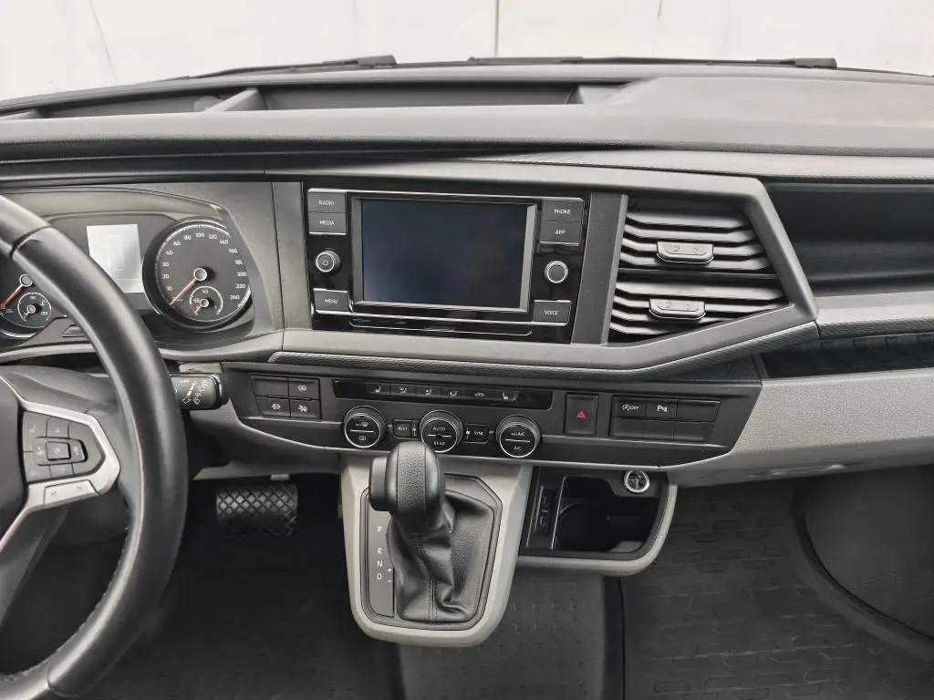 Volkswagen Caravelle CL DR 4M DSG 2,0TDi / 110kW