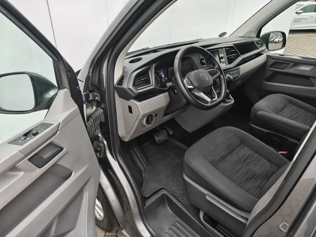 Volkswagen Caravelle Comfortline DR DSG 2,0TDi / 110kW