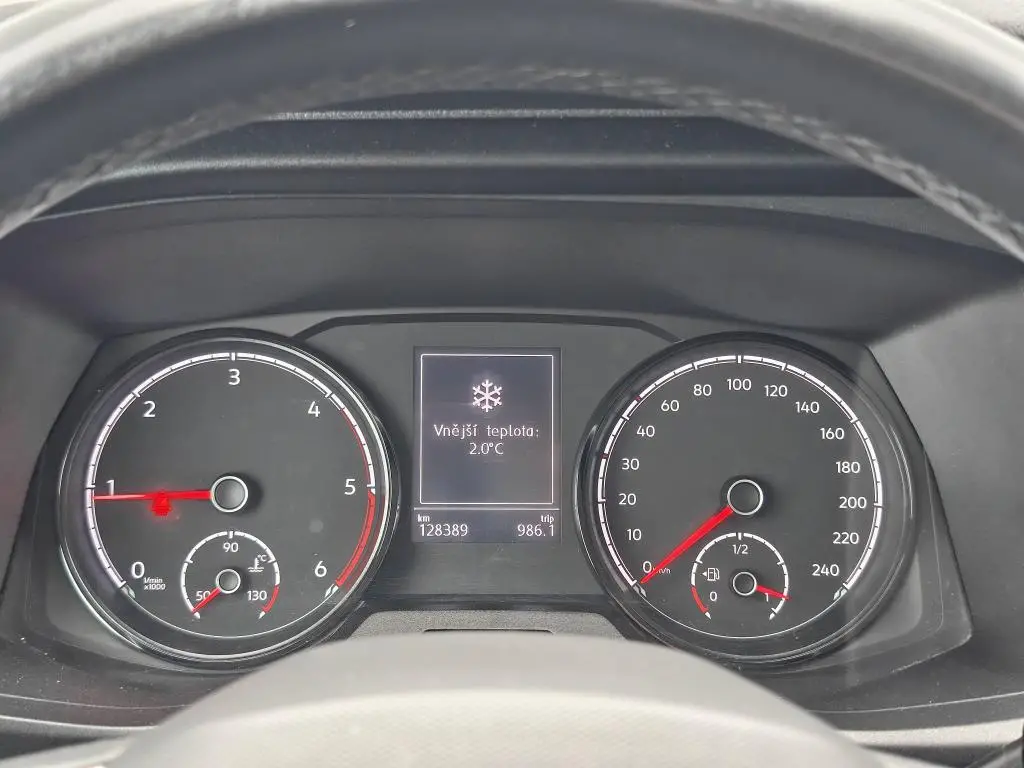 Volkswagen Caravelle Comfortline DR DSG 2,0TDi / 110kW