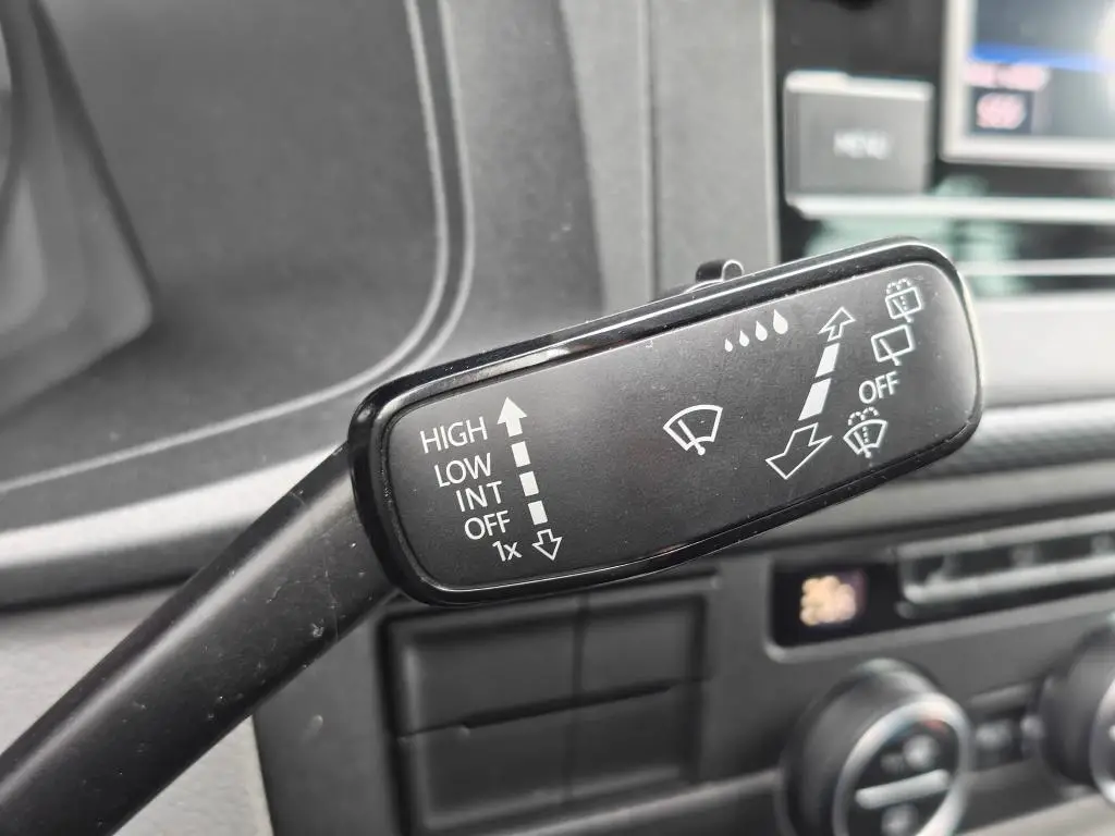 Volkswagen Caravelle Comfortline DR DSG 2,0TDi / 110kW