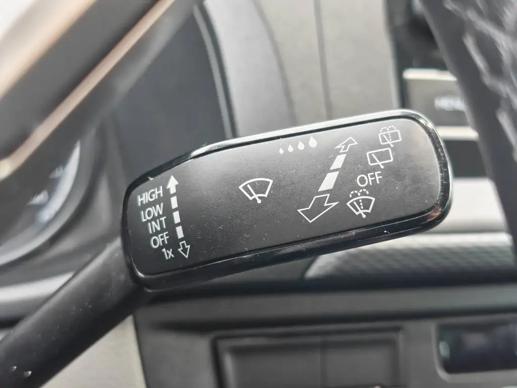 Volkswagen Caravelle Comfortline DR DSG 2,0TDi / 110kW