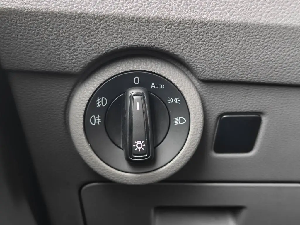 Volkswagen Caravelle Comfortline DR DSG 2,0TDi / 110kW