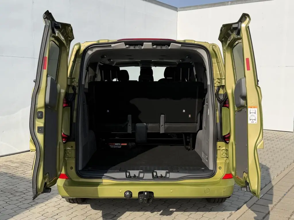 Volkswagen Caravelle Life DR  / 210kW