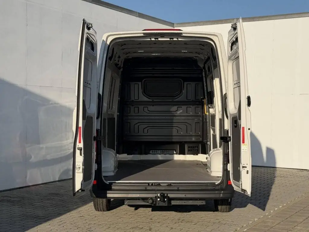 Volkswagen Crafter skříň SR 6G 2,0TDi / 103kW