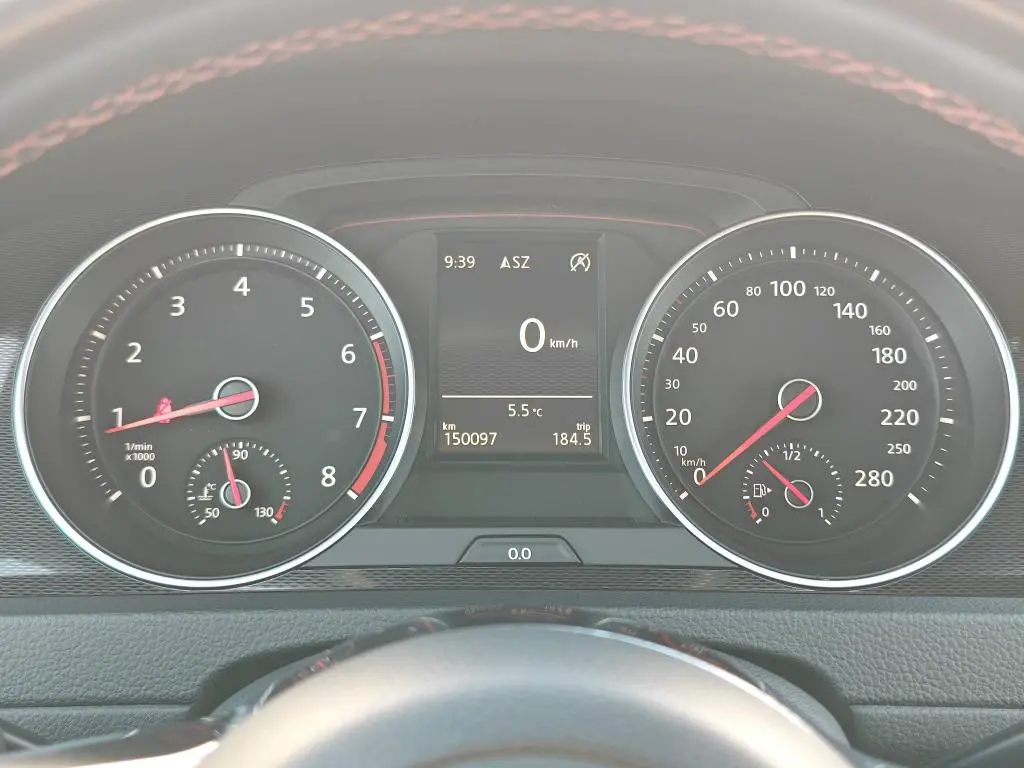 Volkswagen Golf 7 GTI Performance DSG 2,0TSi / 169kW