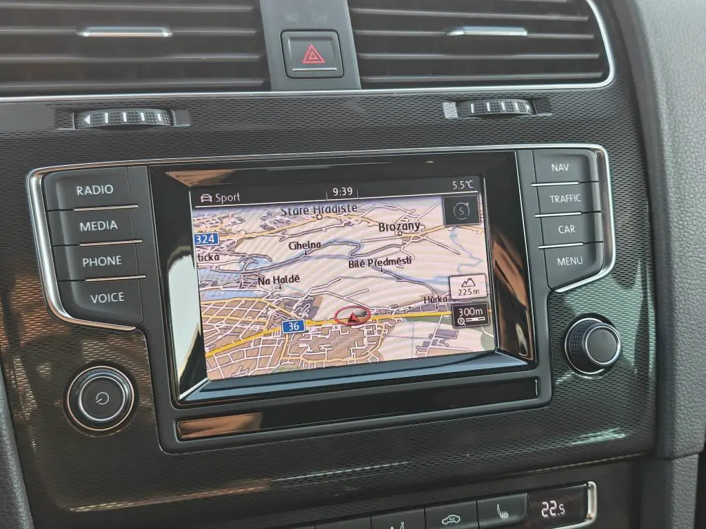 Volkswagen Golf 7 GTI Performance DSG 2,0TSi / 169kW