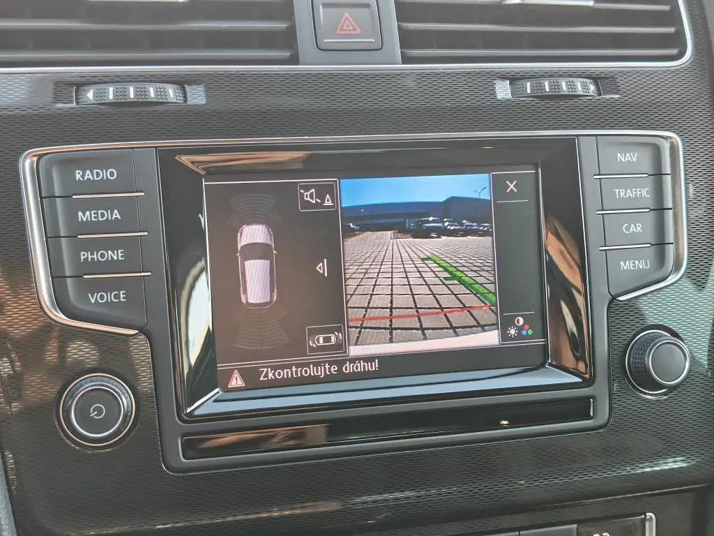 Volkswagen Golf 7 GTI Performance DSG 2,0TSi / 169kW