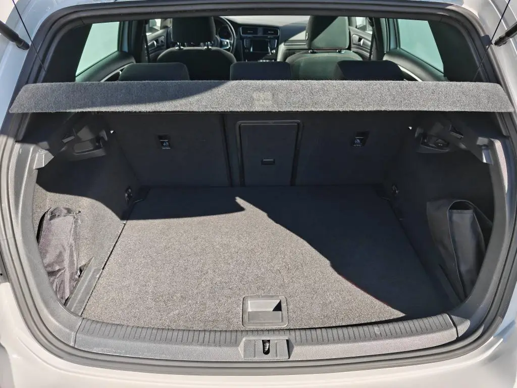 Volkswagen Golf 7 GTI Performance DSG 2,0TSi / 169kW