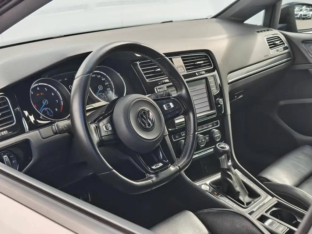 Volkswagen Golf 7 R  4M 2,0TSi / 221kW