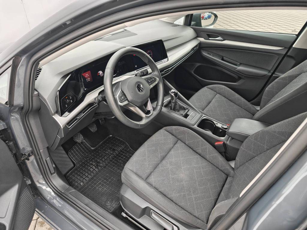 Volkswagen Golf Life 1,0TSi / 81kW