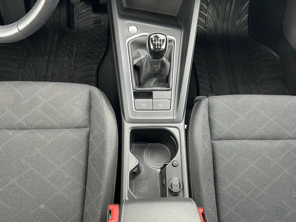 Volkswagen Golf Life 1,0TSi / 81kW