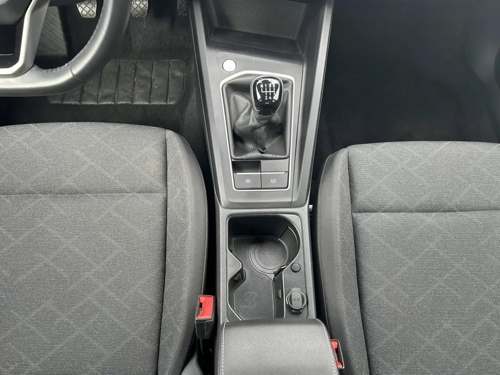 Volkswagen Golf Life 1,0TSi / 81kW